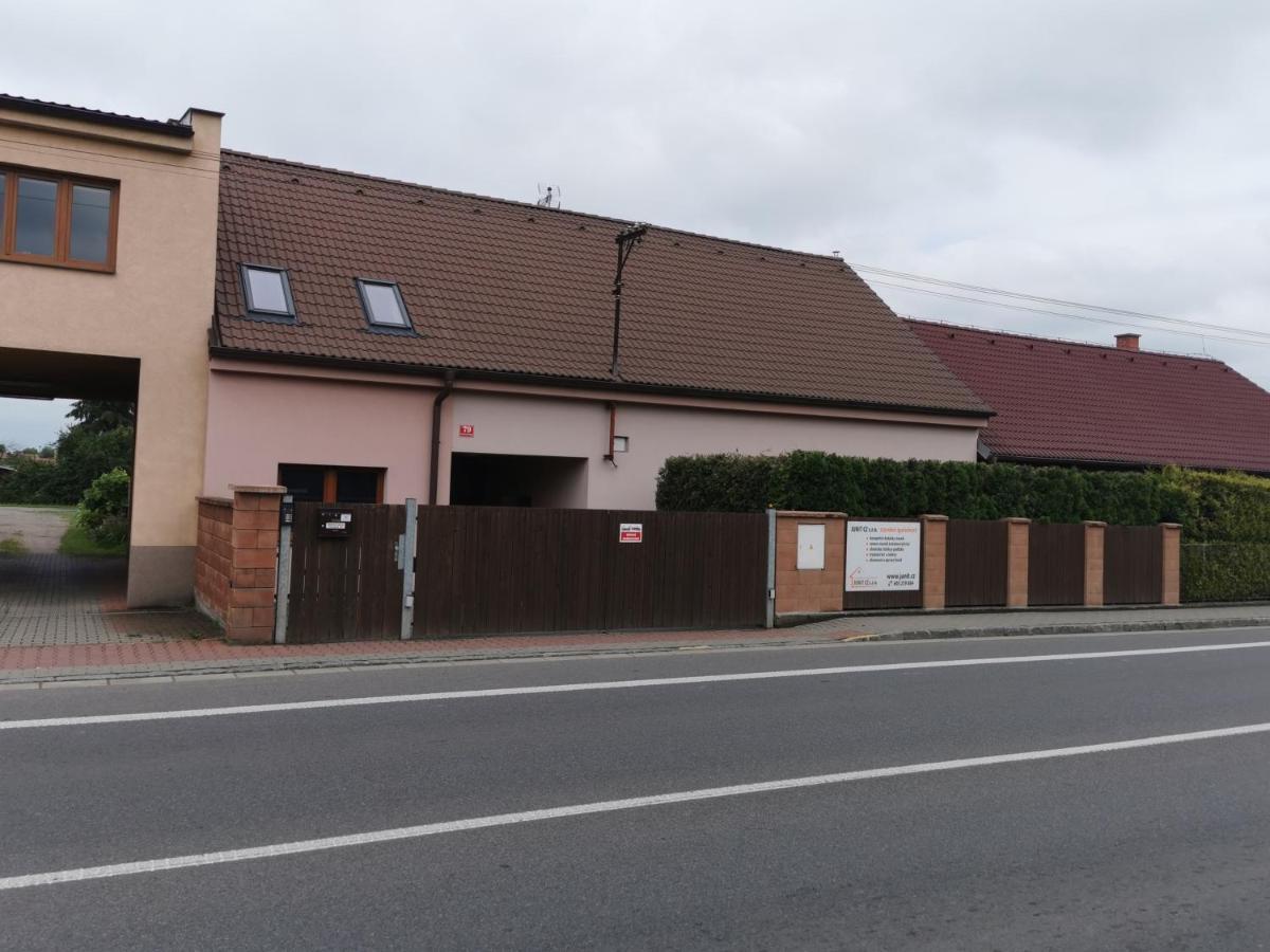 Apartmany Svitkov 79 Pardubice Zewnętrze zdjęcie