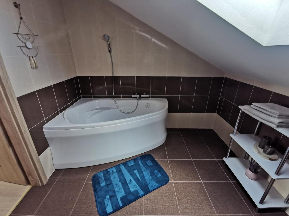 Apartmany Svitkov 79 Pardubice Zewnętrze zdjęcie