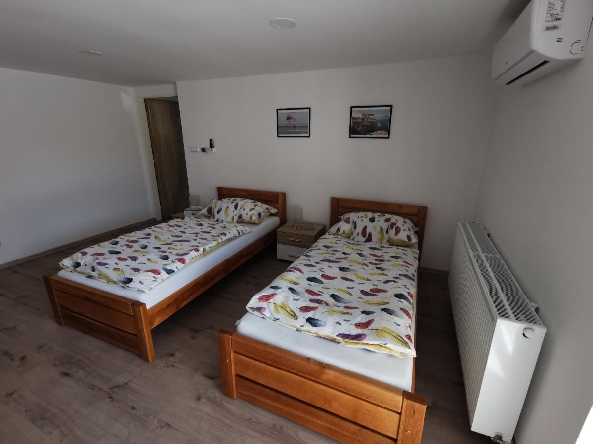Apartmany Svitkov 79 Pardubice Zewnętrze zdjęcie