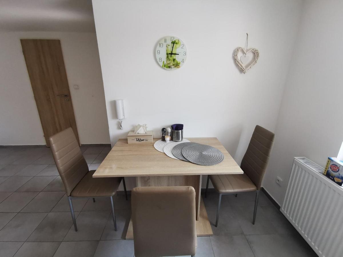 Apartmany Svitkov 79 Pardubice Zewnętrze zdjęcie